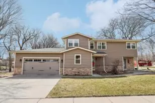 155 Concord Ln, West Bend, WI 53095 - Photo 1