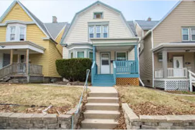 2715 N Oakland Ave, Milwaukee, WI 53211 - Photo 1