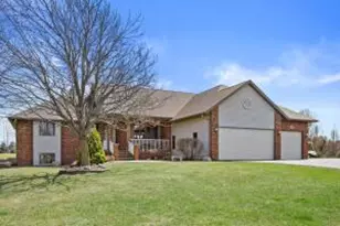 3107 67th Dr, Racine, WI 53182 - Photo 1