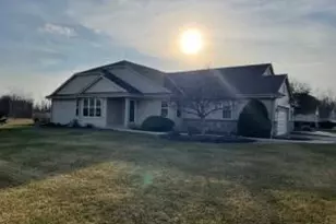 6109 Prairie Cir, Racine, WI 53406 - Photo 1