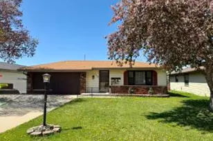 1624 State St, Racine, WI 53182 - Photo 1