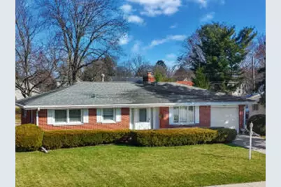 236 W Rockwell St, Elkhorn, WI 53121 - Photo 1