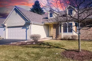 1040 Lansdowne Ct, Brookfield, WI 53045 - Photo 1