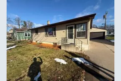 340  5th Ave, Onalaska, WI 54650 - Photo 1