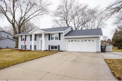1442 N Lapham St, Oconomowoc, WI 53066 - Photo 1