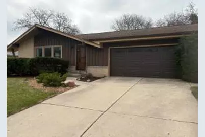 231 E Sunset Dr, Oak Creek, WI 53154 - Photo 1