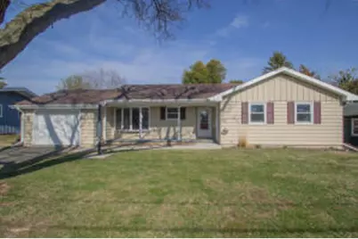 201  Oak Hill Ct, Watertown, WI 53094 - Photo 1