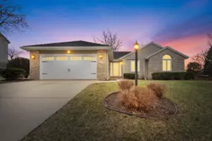 2508 Fox River Pkwy, Waukesha, WI 53189 - Photo 1