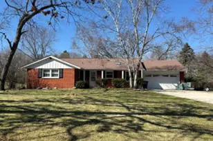 W300S2975 Snowdon Dr, Genesee, WI 53188 - Photo 1