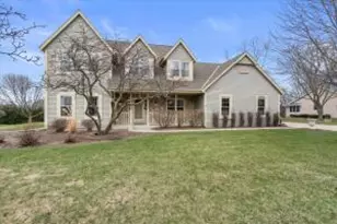 N66W13490 Crestwood Dr, Menomonee Falls, WI 53051 - Photo 1