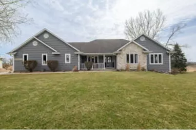 W231N7020  Homestead Ct, Sussex, WI 53089 - Photo 1