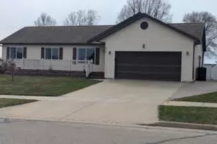810 Aspen Blvd, Sparta, WI 54656 - Photo 1