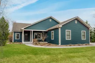 1841 Kissel Dr, Hartford, WI 53027 - Photo 1