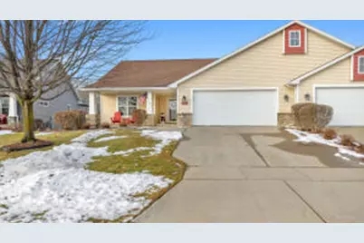 436  Mapleleaf Ct, Manitowoc, WI 54220 - Photo 1