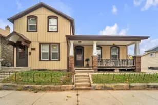 1427 Erie St, Racine, WI 53402 - Photo 1