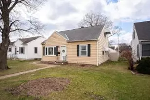 1324 Hyde Ave, La Crosse, WI 54601 - Photo 1