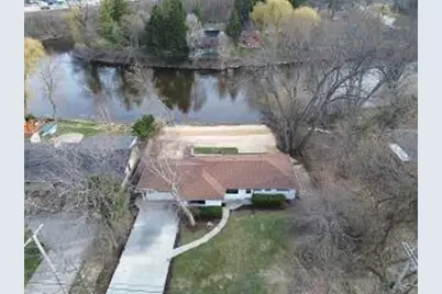 519 W Montclaire Ave, Glendale, WI 53217 - Photo 1