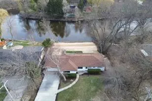 519 W Montclaire Ave, Glendale, WI 53217 - Photo 1