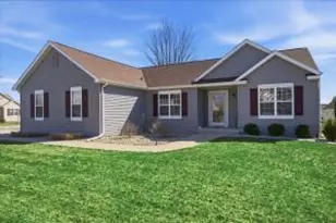 1418 Center St, Hartford, WI 53027 - Photo 1