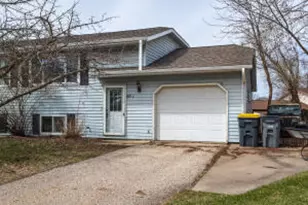 615 Alpine Ln, Holmen, WI 54636 - Photo 1