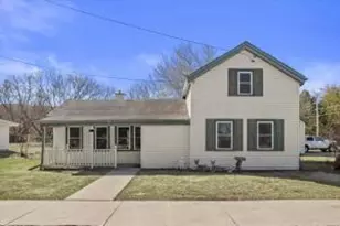 123 Young St, Glenbeulah, WI 53023 - Photo 1