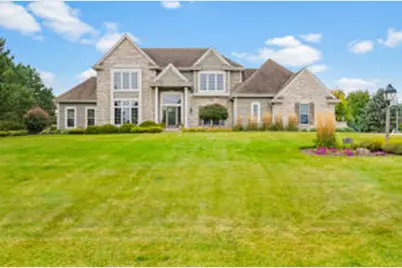 W291N3363  Summerhill Rd, Delafield, WI 53072 - Photo 1