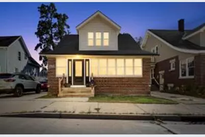 1031 W Washington St, West Bend, WI 53095 - Photo 1