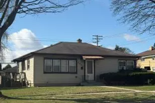 7519 W Congress St, Milwaukee, WI 53218 - Photo 1