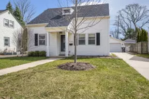 5122 N Diversey Blvd, Whitefish Bay, WI 53217 - Photo 1