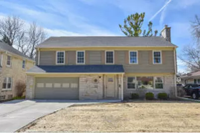 2545 N Swan Blvd, Wauwatosa, WI 53226 - Photo 1