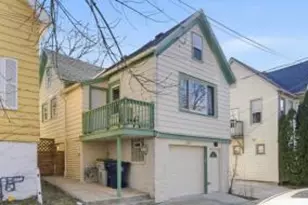 1317 E Hamilton St, Milwaukee, WI 53202 - Photo 1