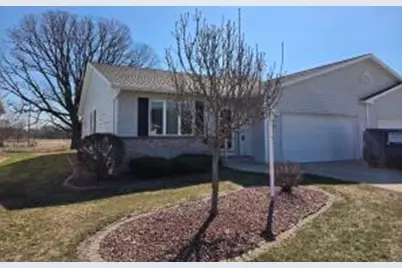 2233  Knuell St, Manitowoc, WI 54220 - Photo 1