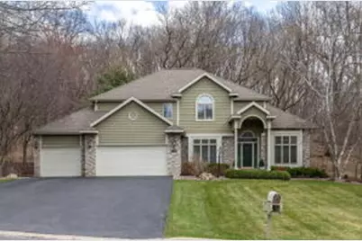 430  Larkspur Ln, Onalaska, WI 54650 - Photo 1