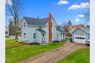 201  Howard St, Walworth, WI 53184 - Photo 1