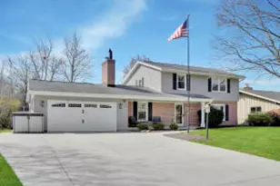 12915 W Wilbur Dr, New Berlin, WI 53151 - Photo 1