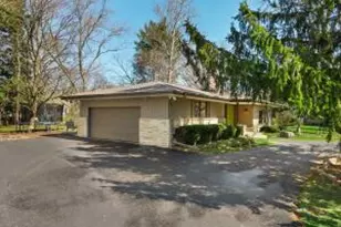 9432 W Garden Ct, Hales Corners, WI 53130 - Photo 12