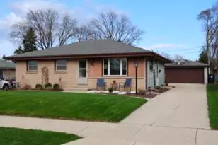 5304 S Nicholson Ave, Cudahy, WI 53110 - Photo 1
