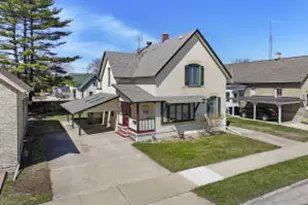 1632 Michigan Blvd, Racine, WI 53402 - Photo 1