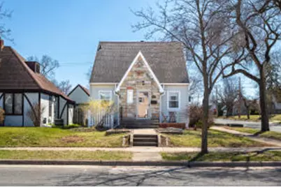 2302  Market St, La Crosse, WI 54601 - Photo 1