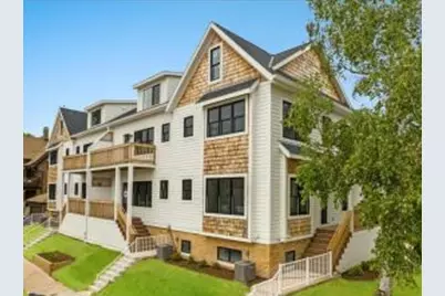 2606 E Park Pl, Milwaukee, WI 53211 - Photo 1