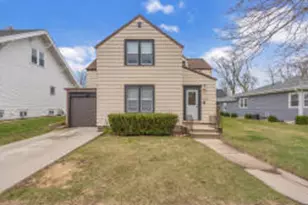 2605 School St, Two Rivers, WI 54241 - Photo 1