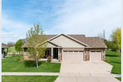 839  Rolling Oaks Dr, Onalaska, WI 54650 - Photo 1