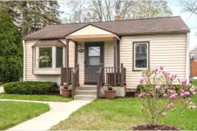2615 E Denton Ave, Saint Francis, WI 53235 - Photo 1