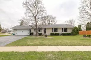 528 Riders Club Rd, Onalaska, WI 54650 - Photo 1