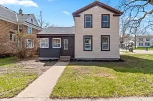 151 N Pearl St, Berlin, WI 54923 - Photo 1