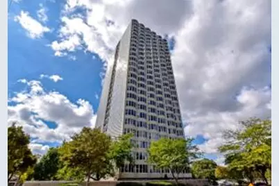 2525 S Shore Dr, Milwaukee, WI 53207 - Photo 1