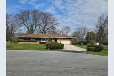 12860  Hobbs Ct, Brookfield, WI 53005 - Photo 1