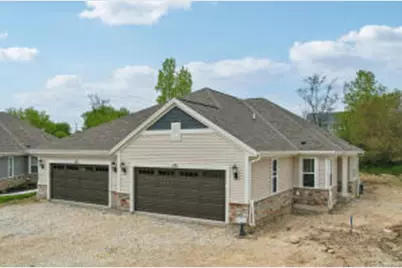 W204N17669  Laurel Pl, Jackson, WI 53037 - Photo 1
