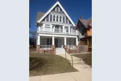 2908 W McKinley Blvd, Milwaukee, WI 53208 - Photo 1