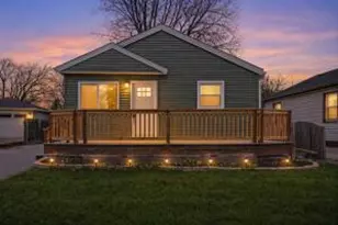 1304 Graceland Ave, Racine, WI 53403 - Photo 1